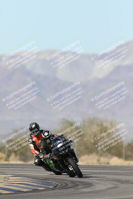 media/Dec-04-2025-Racers Edge (Thu) [[5ebc9f124d]]/3-B Group/1-Session 1 (Turn 7)/